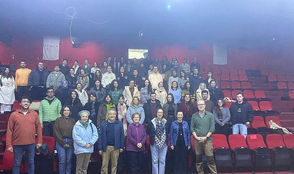 İYTE'li &Ouml;ğrencilerden Ayvalık'a Akademik Dokunuş