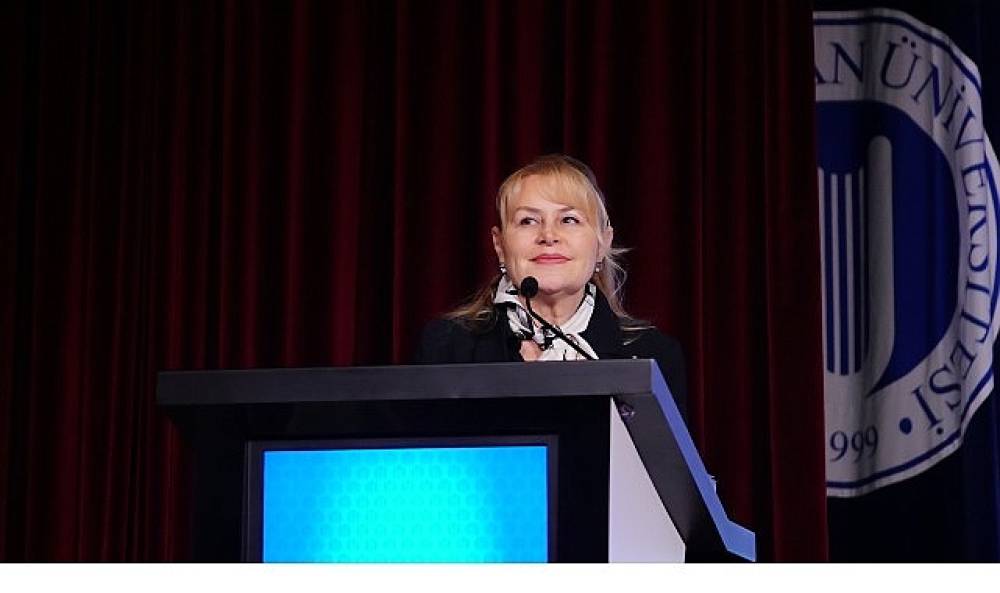 Demet Sabancı &Ccedil;etindoğan: &ldquo;Hırsların değil de, hedeflerin insanıyım"