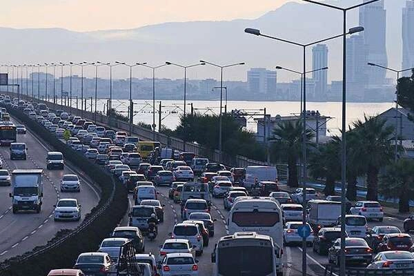NİSAN 2025’TE TRAFİĞE 192 BİNE YAKIN TAŞIT KAYDI YAPILDI: MOTOSİKLET VE OTOMOBİL İLK SIRADA