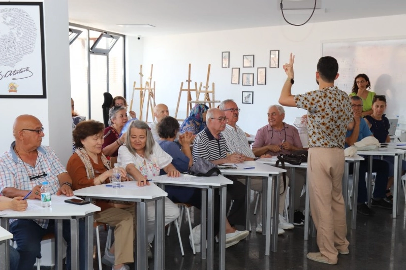 Emek Kafe'de Kıdemlilere Kaliteli Yaşam Alanı