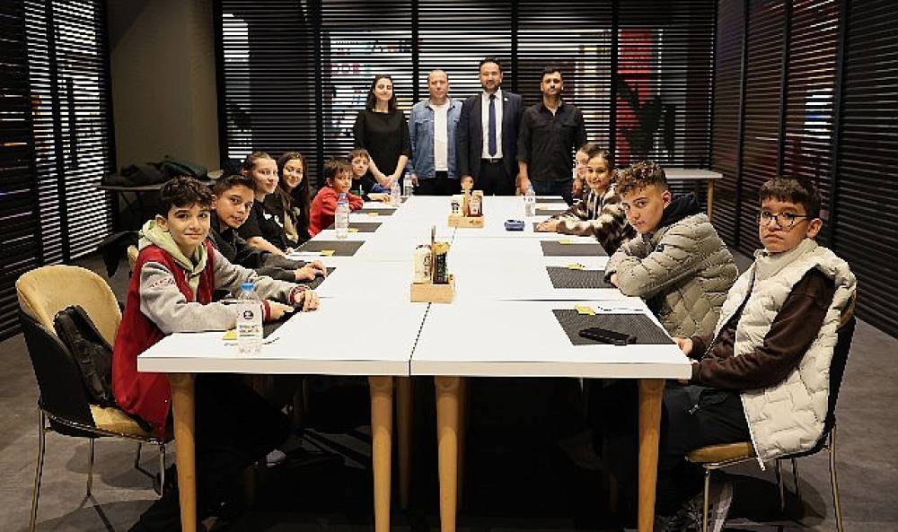 Osmangazi Belediyesi Başarılı Dijiders Öğrencilerini Ödüllendirdi