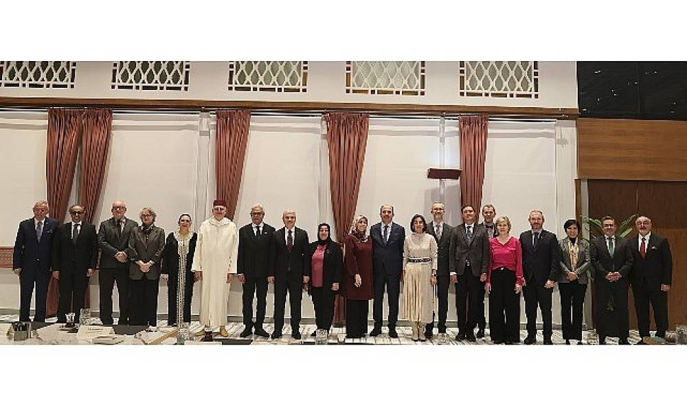 Vali Akın ile Başkan Altay Yabancı &Uuml;lkelerin B&uuml;y&uuml;kel&ccedil;ilerini ve Eşlerini Ağırladı