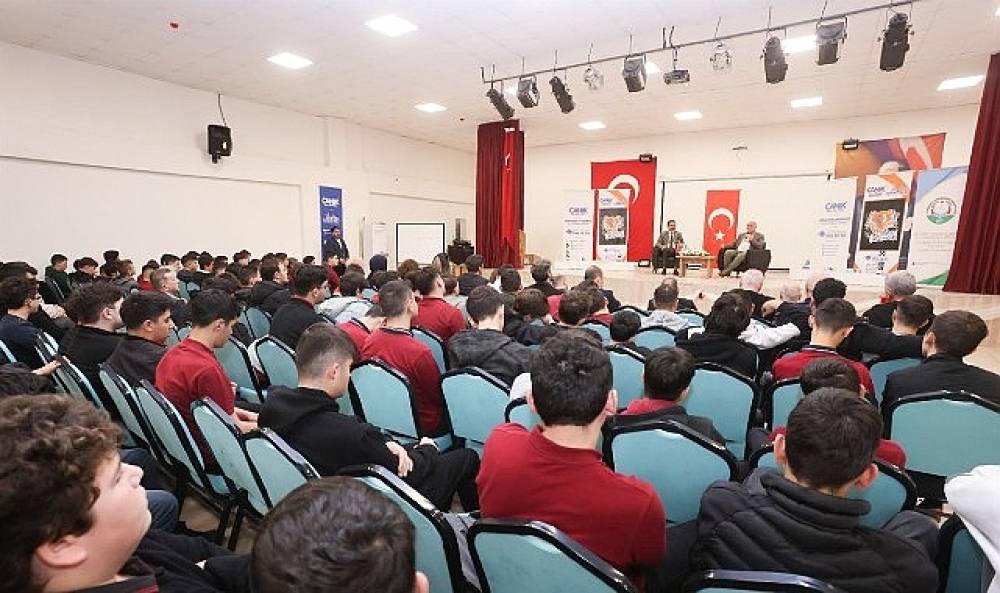 &Ouml;ğrenciler Soruyor, Başkan Sandık&ccedil;ı Cevaplıyor 