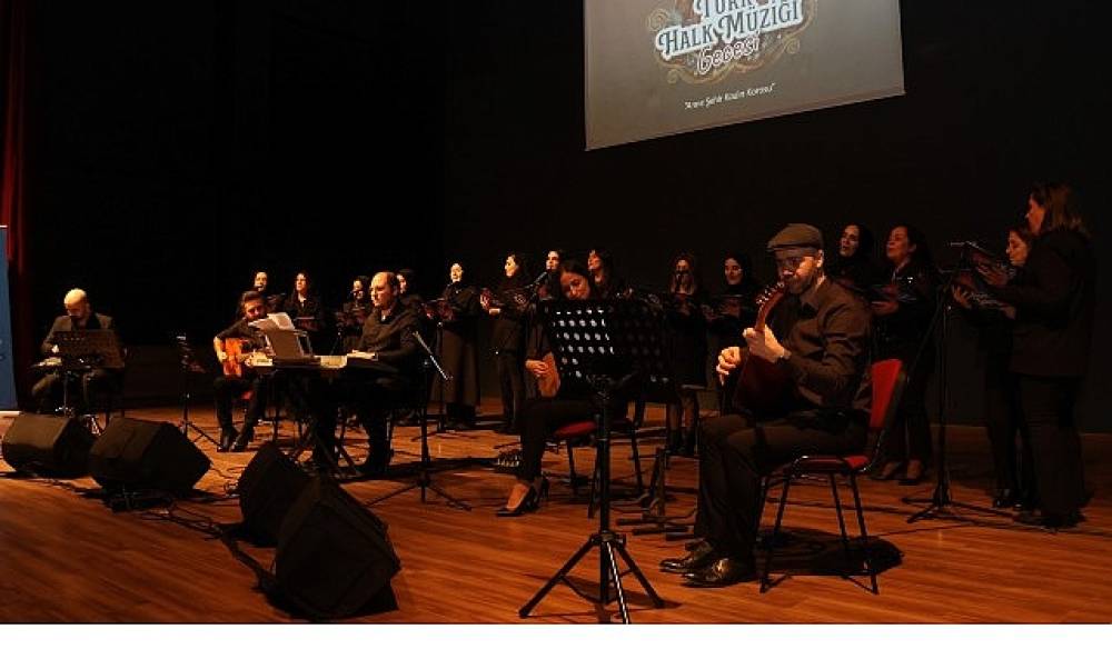 Bu koro kulakların pasını sildi