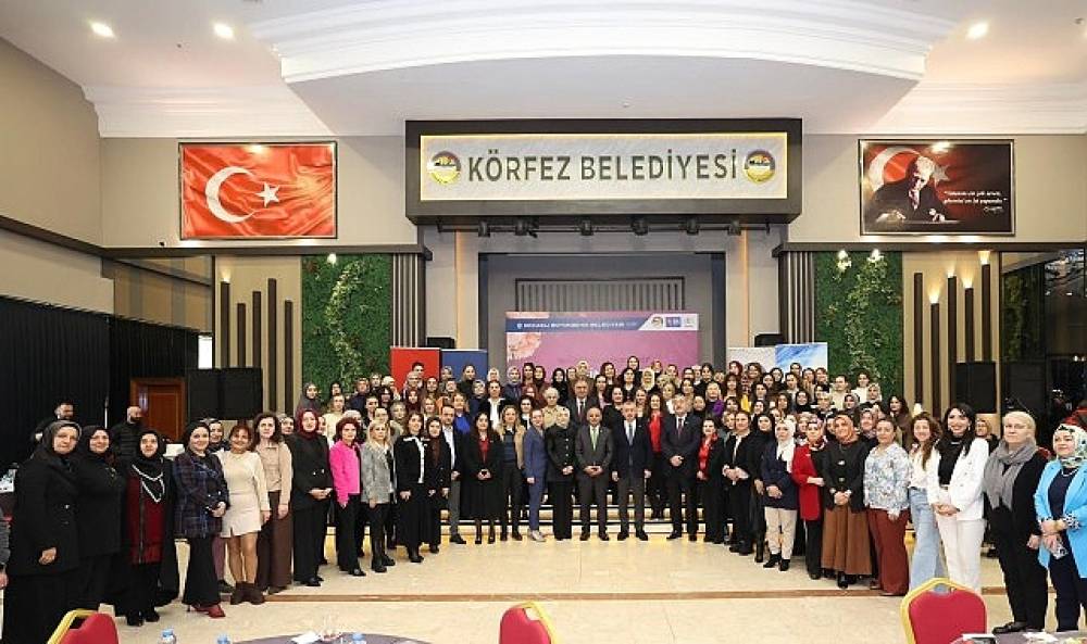 B&uuml;y&uuml;kakın: &ldquo;Kadının olmadığı toplumun geleceği de yoktur"