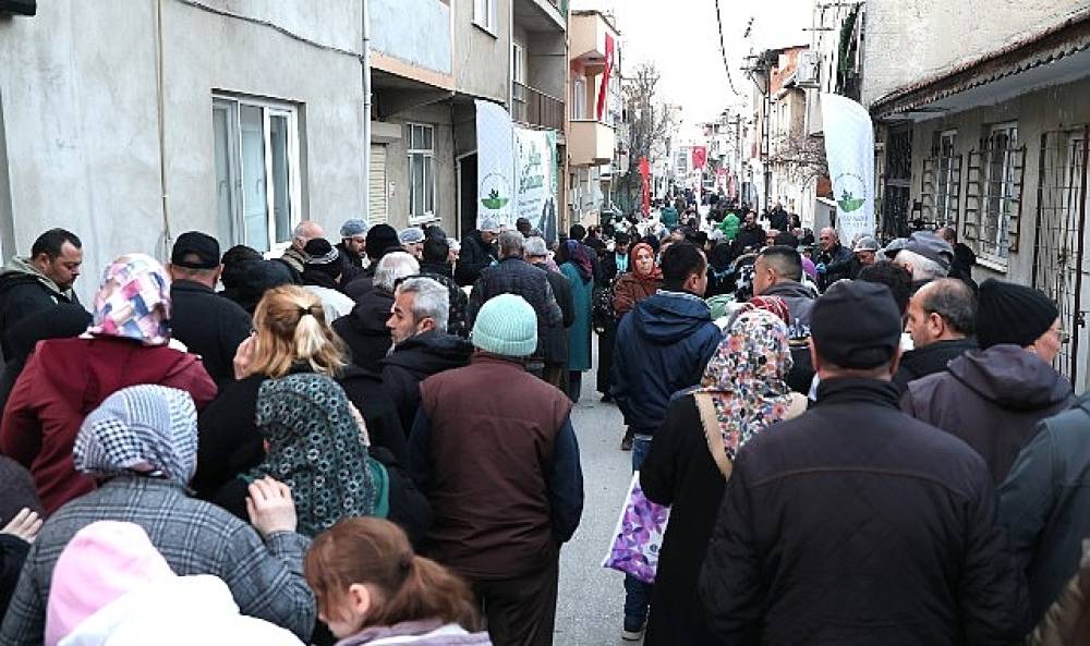 Osmangazi Belediyesi'nin İftar Sofrası Dolup Taştı
