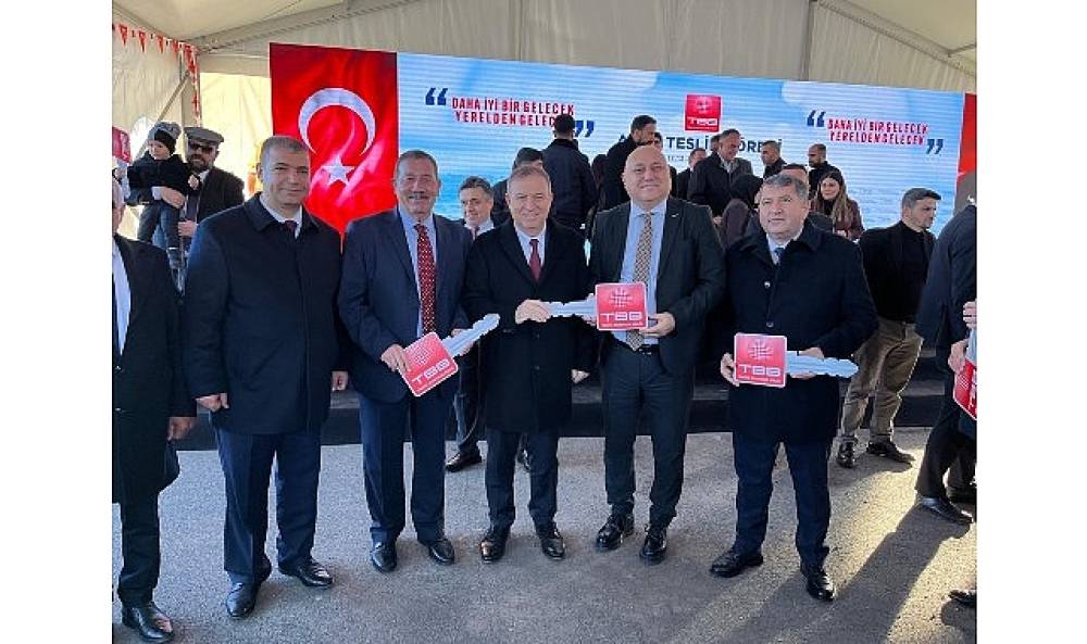 TBB'den Milas Belediyesi'ne Paletli Ekskavat&ouml;r Hibesi