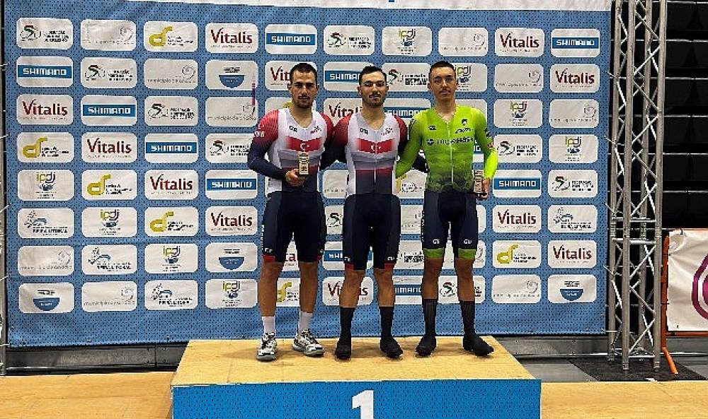 Milli Bisiklet&ccedil;ilerimiz Portekiz'de K&uuml;rs&uuml;y&uuml; Paylaştı