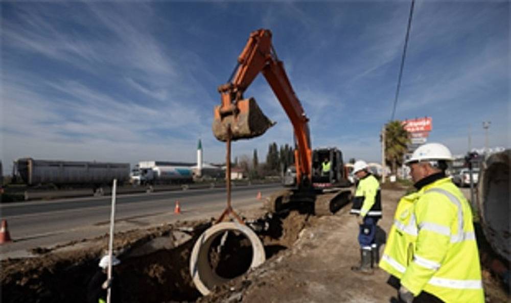 Menemen T&uuml;rkelli'de su baskınlarına kalıcı &ccedil;&ouml;z&uuml;m