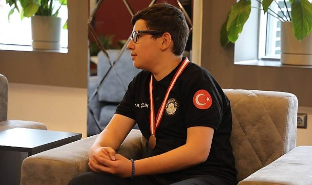 Edremitli &ouml;ğrenciler d&uuml;nya derecesi yaptı