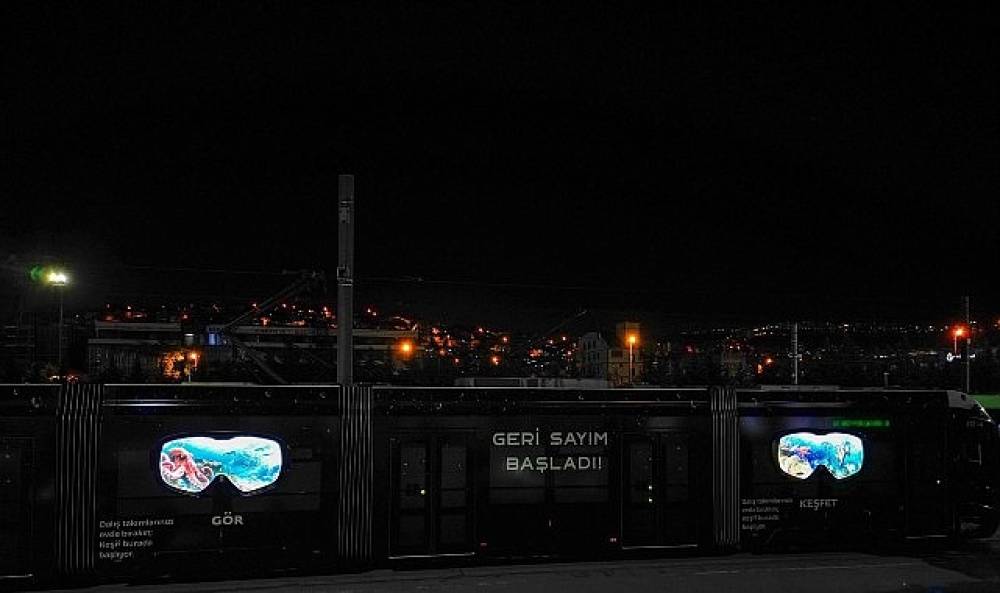 Kocaeli'de tramvaylar su altı d&uuml;nyasına d&ouml;n&uuml;şt&uuml;