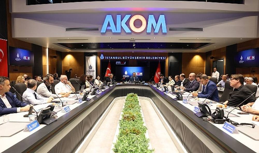 İBB, İstanbul'u Geleceğe Hazırlıyor: &ldquo;Isı Direnci Koordinasyon Masası" İlk Toplantısını Ger&ccedil;ekleştirdi