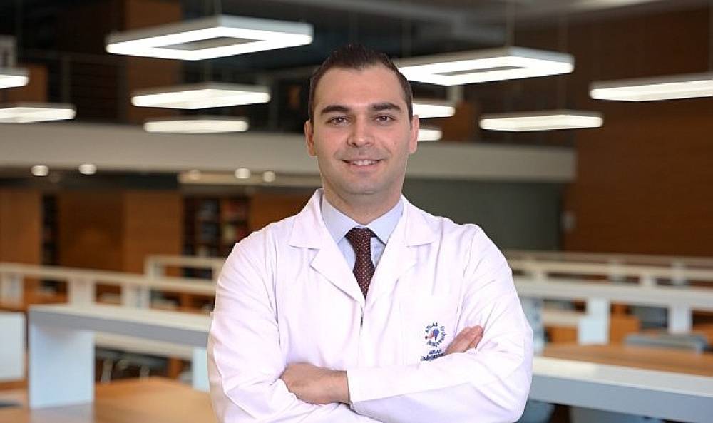 Dr. &Ouml;ğr. &Uuml;yesi Akın Torun uyardı: &ldquo;Kalp krizi artık gen&ccedil;leri de tehdit ediyor"