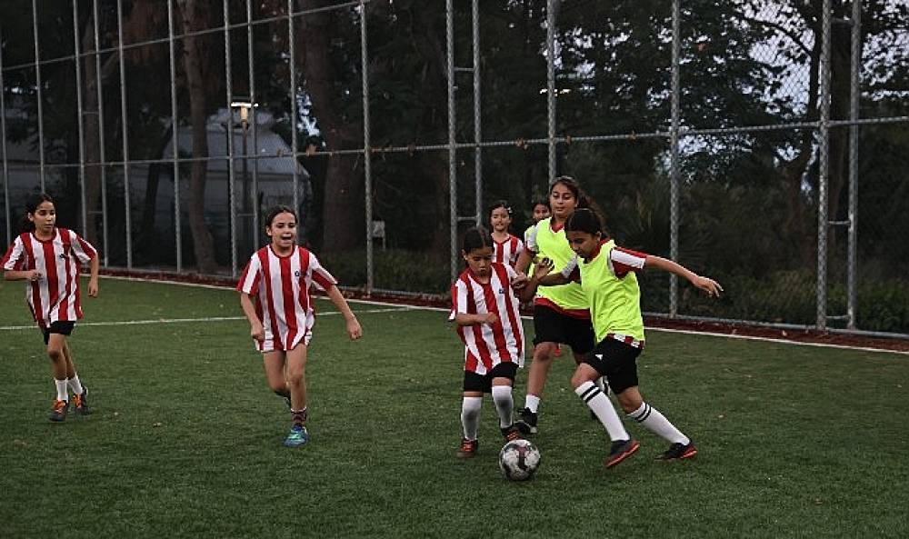 Futbol Akademisi'nde yaz d&ouml;nemi 