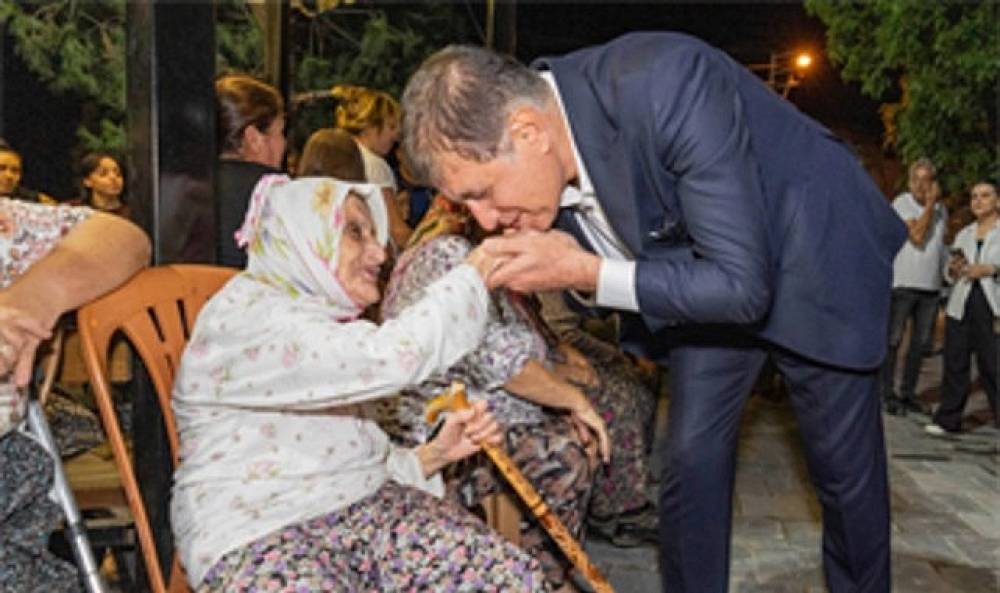 Başkan Tugay'dan Beydağlı kadınlara &ccedil;ağrı: &Uuml;retin, alım garantisi bizden