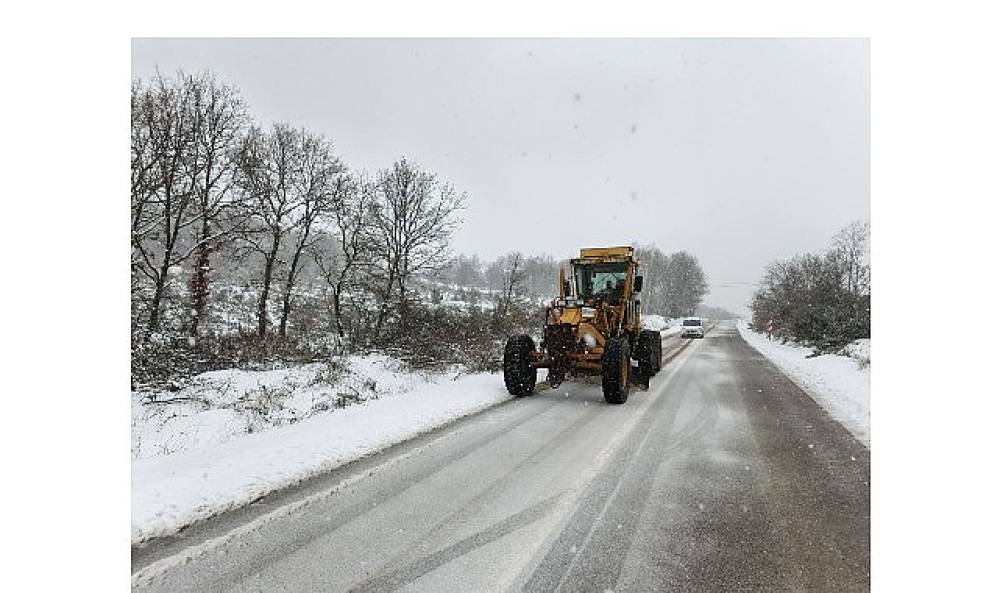 Gemlik'te Karla M&uuml;cadele