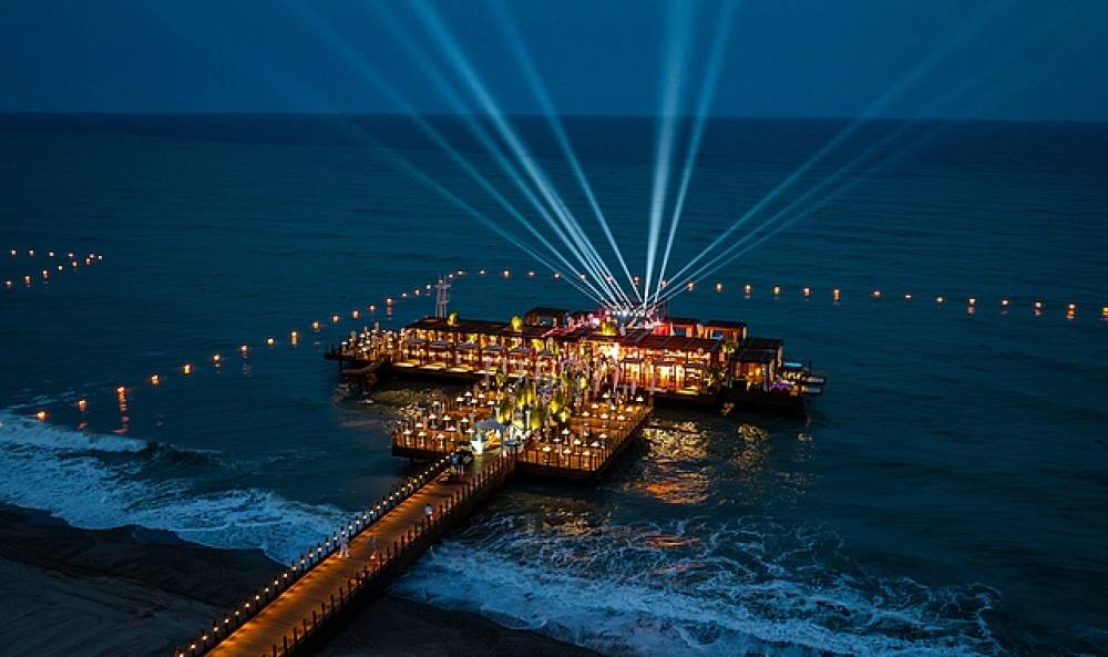 Gloria Hotels & Resorts'tan Sezona Işıltılı Bir Başlangı&ccedil;: Premium Pier A&ccedil;ıldı