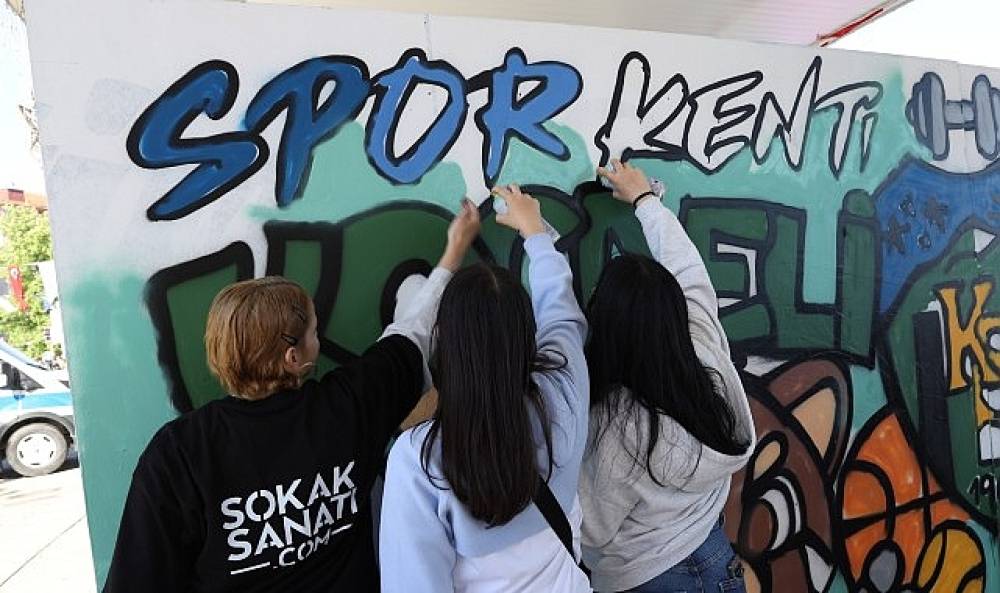 Gen&ccedil;lerden EnFest'e renkli dokunuş