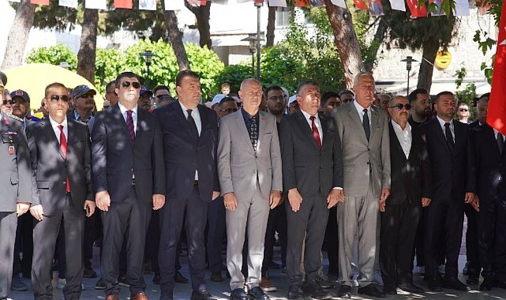 19 Mayıs Atat&uuml;rk'&uuml; anma ve Gen&ccedil;lik Spor Bayramı &ccedil;oşkuyla kutlandı