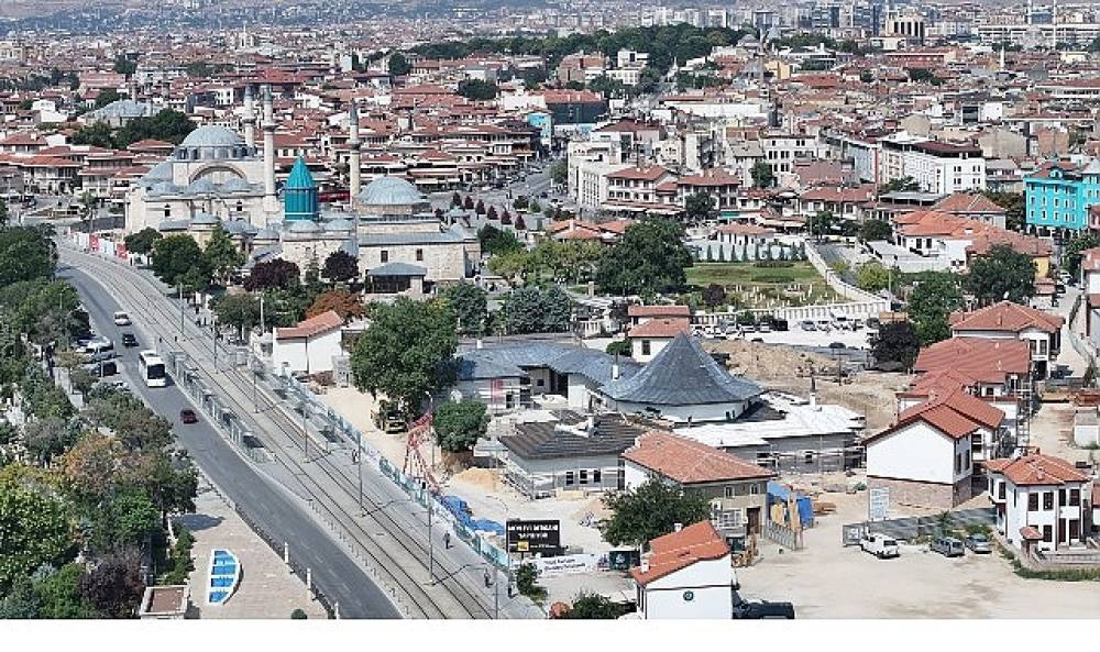 Mevlevi Dergahı İnşaatını İnceleyen Başkan Altay: &ldquo;B&uuml;y&uuml;k Bir D&ouml;n&uuml;ş&uuml;m&uuml; T&uuml;rkiye'ye &Ouml;rnek Şekilde Y&uuml;r&uuml;t&uuml;yoruz"   