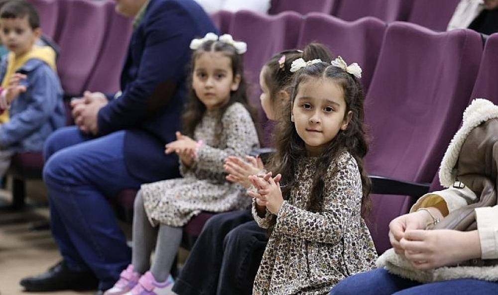 Kartepe'de Tiyatro R&uuml;zgarı