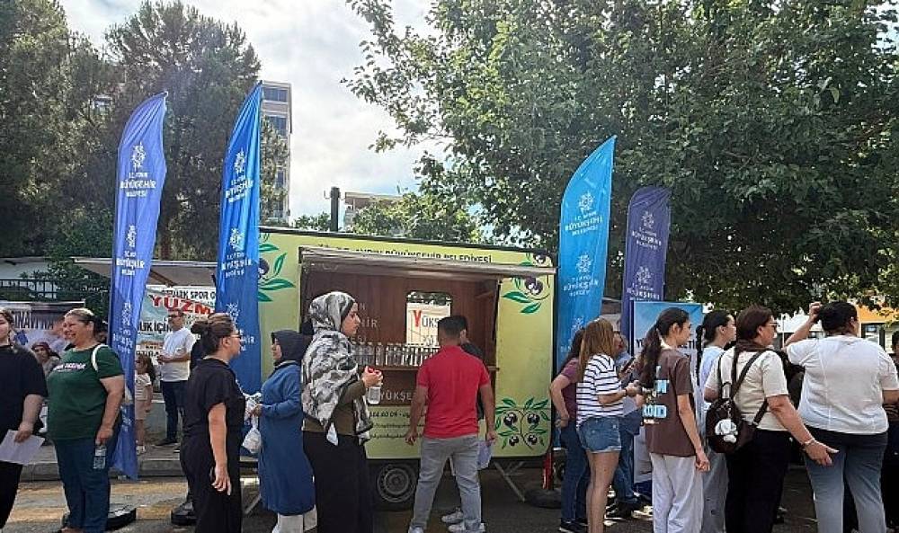 Başkan &Ccedil;er&ccedil;ioğlu &Uuml;niversite Adaylarının Yanında