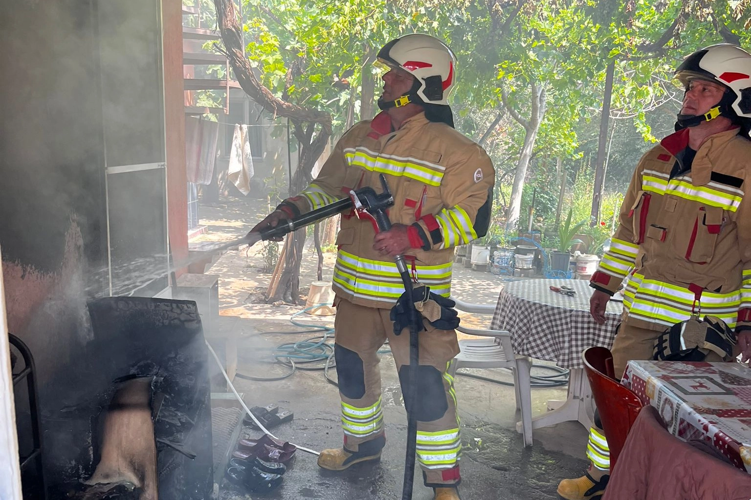 Yaz Sıcaklarında Elektrikli Cihaz Kullanımına Dikkat!