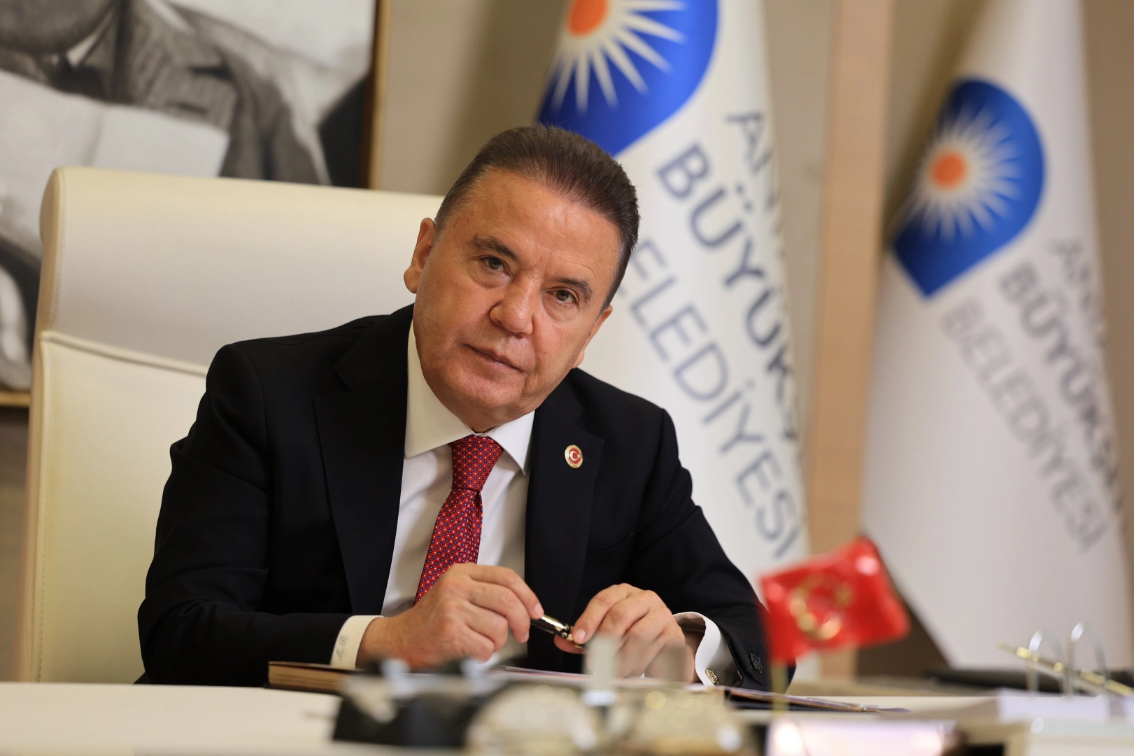 Başkan Böcek'ten Adalet ve Sağlık Çağrısı