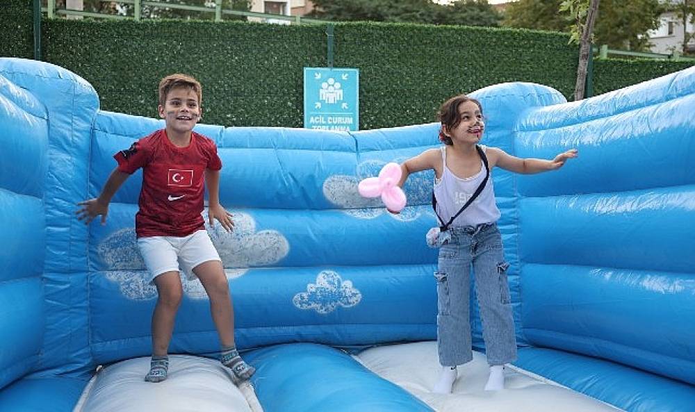 Mahalle Şenliği Coşkusu Demirtaşpaşa ve Elmasbah&ccedil;eler'i Sardı