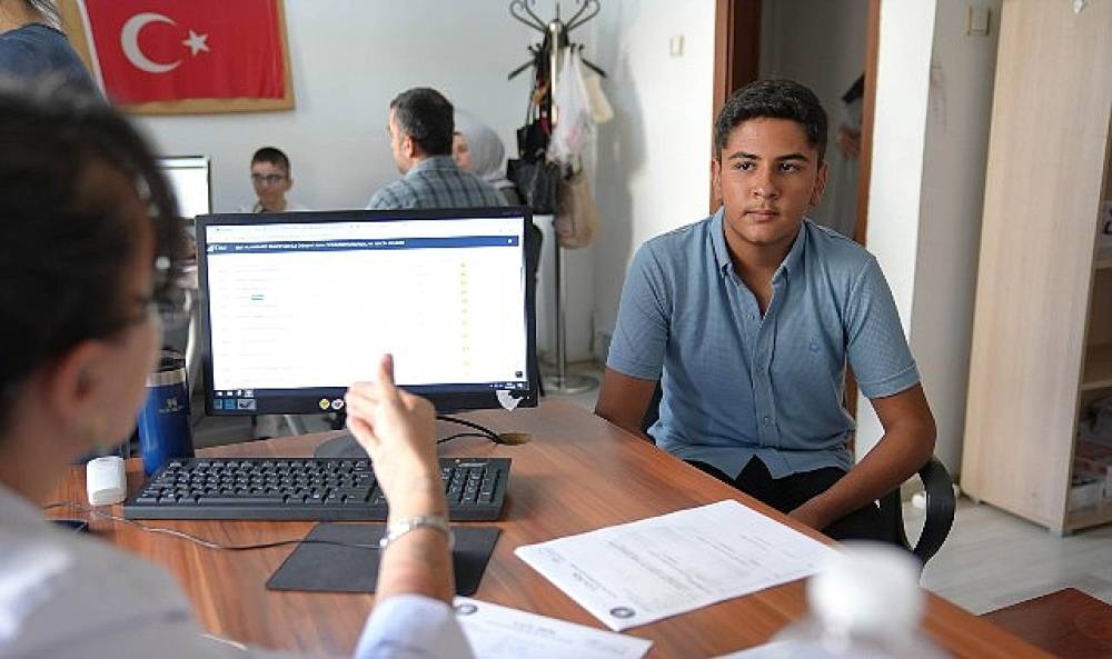 Ke&ccedil;i&ouml;ren Belediyesi KEDEM Kurs Merkezlerinden LGS'de Gururlandıran Başarı