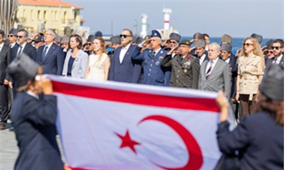 20 Temmuz Barış ve &Ouml;zg&uuml;rl&uuml;k Bayramı İzmir'de t&ouml;renle kutlandı