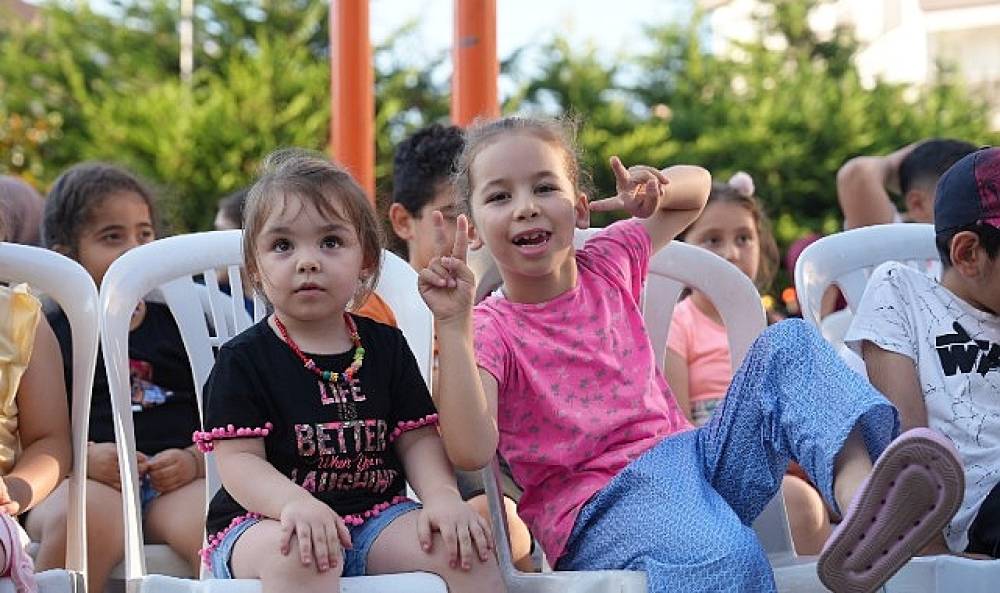 Maltepe'de &ccedil;ocuklar &ldquo;&Ccedil;&ouml;p ve Hazine" ile hem eğlendi hem &ouml;ğrendi