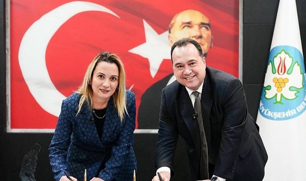  Manisa B&uuml;y&uuml;kşehir'den Emeklilere İla&ccedil; Katkı Payı Desteği