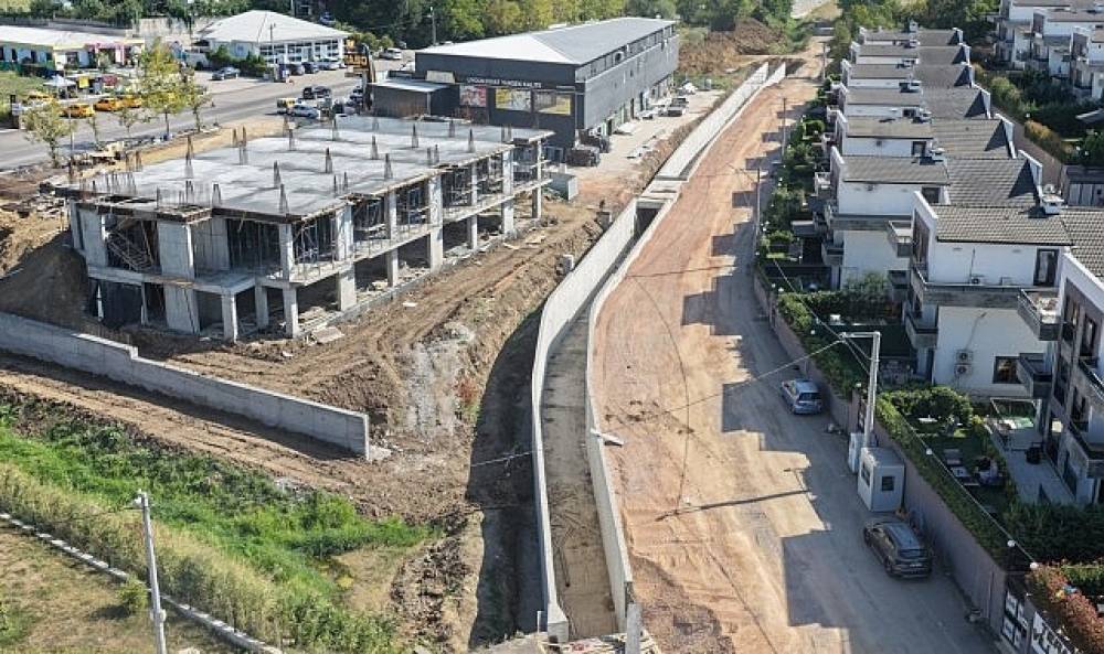 İSU'dan Başiskele'ye Binlerce Metrelik Altyapı Yatırımı