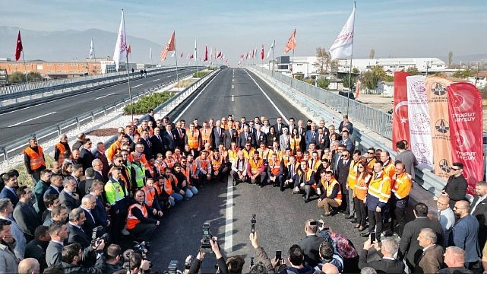  İnegöl'ün Doğu Kapısının Giriş Kavşağı Törenle Açıldı