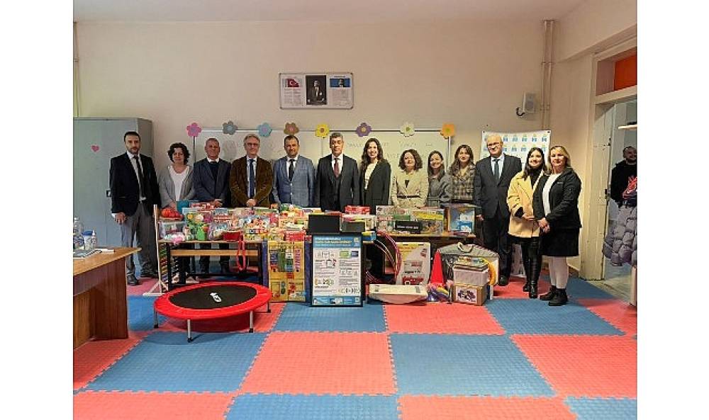 Tohum Otizm Vakfı ve İstanbul &Ouml;zel Saint-Joseph Fransız Lisesi'nin Desteğiyle Ataşehir'de &Ouml;zel Eğitim Sınıfı Yenilendi