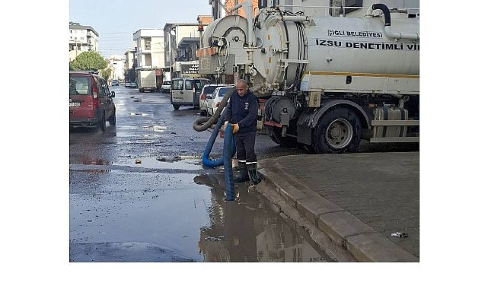 &Ccedil;iğli Belediyesi Fırtına ve Sağanağa Karşı Seferber Oldu