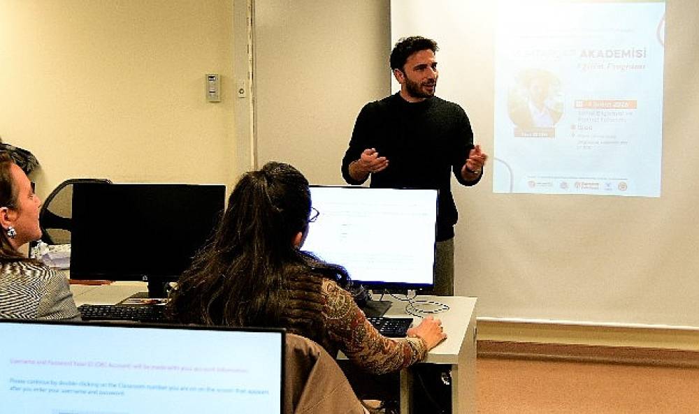 Bornova Muhtarlar Akademisi &ouml;rnek oluyor