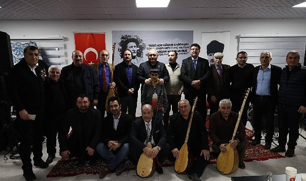 &Acirc;şıklar Kıraathanesi'nde geleneksel ramazan coşkusu yaşandı&nbsp;