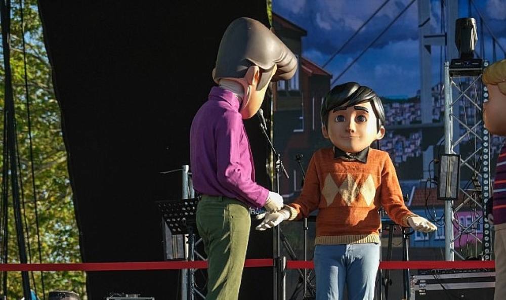 &Ccedil;izgi film karakterleri Karneval'da sahne aldı