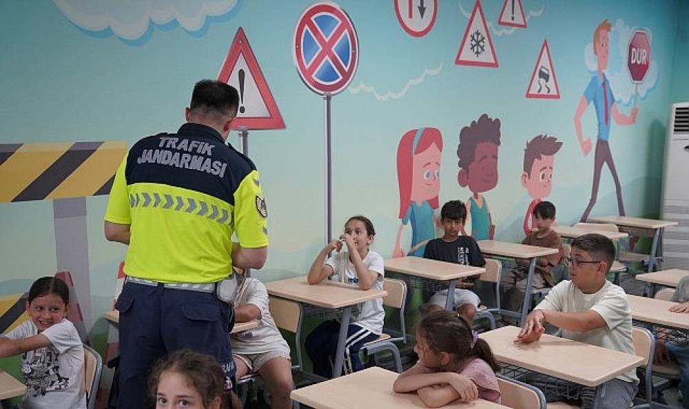 7 bin 530 &ouml;ğrenci B&uuml;y&uuml;kşehir'le kuralları &ouml;ğrendi