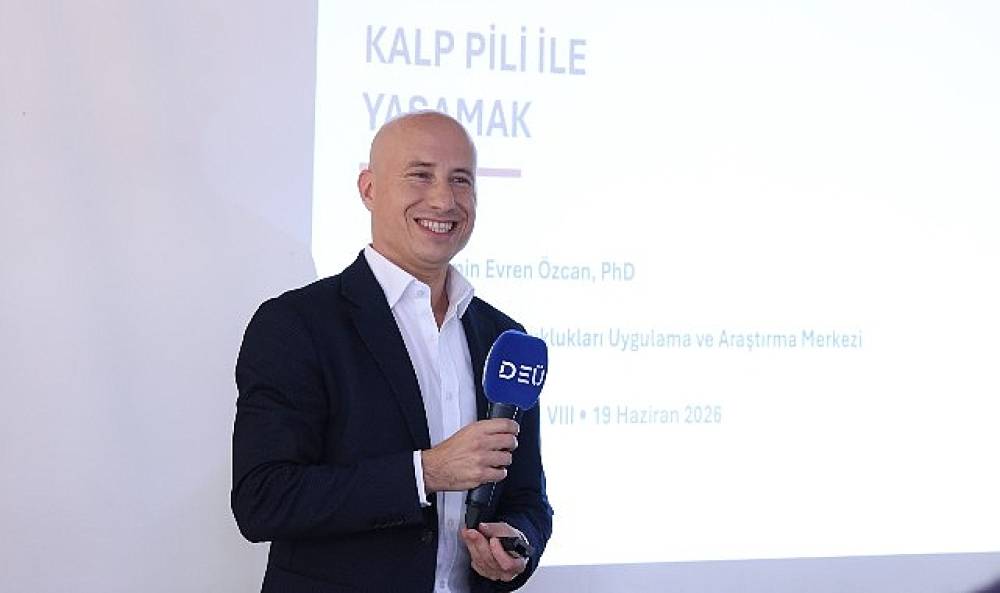 DE&Uuml; Bilim Kafe Sohbetleri'nin 8'inci Buluşmasında &ldquo;Kalp Pili ile Yaşamak" Konuşuldu