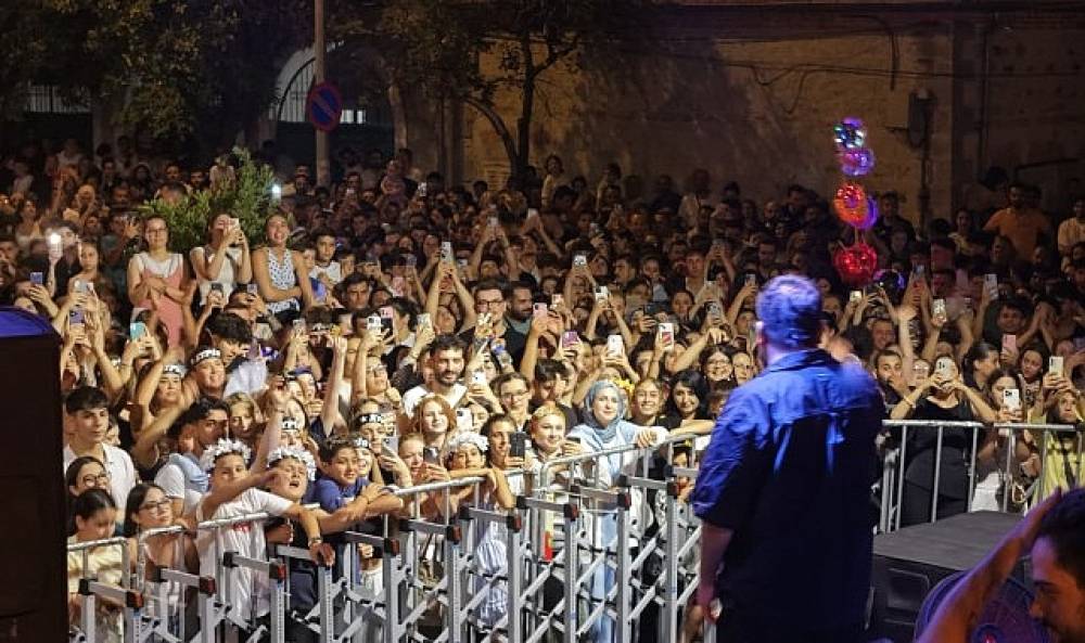 Başkan &Ccedil;er&ccedil;ioğlu Nazilli'de Vatandaşları "Yaz Konseri" ile Buluşturdu
