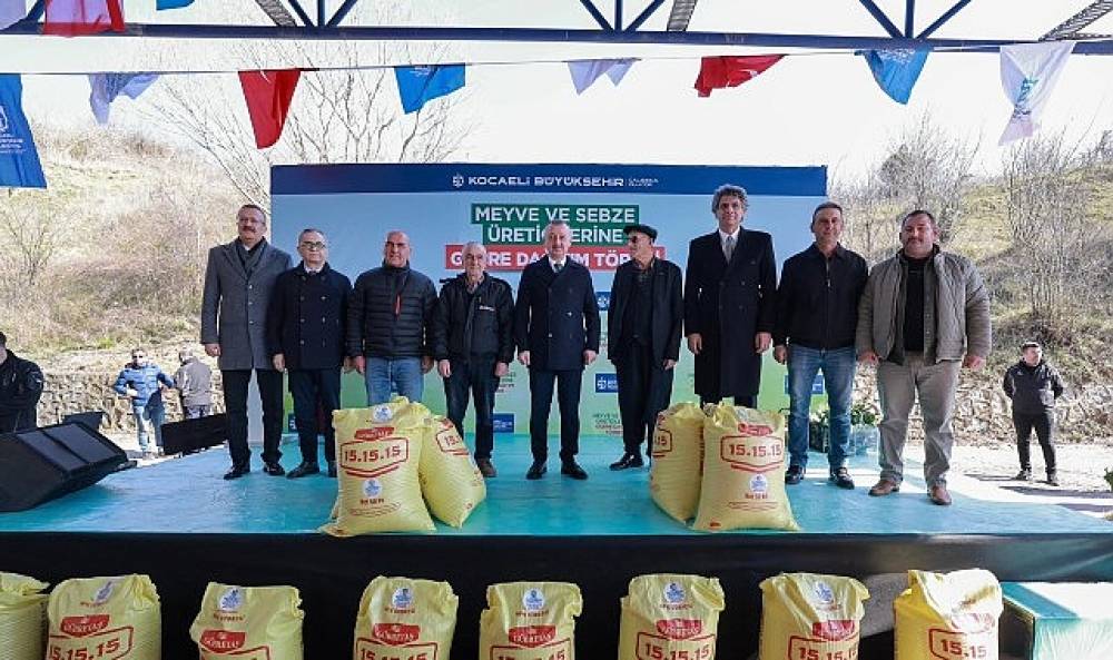 B&uuml;y&uuml;kakın: &ldquo;&Ccedil;ift&ccedil;imizin, &uuml;reticimizin  her zaman yanındayız"