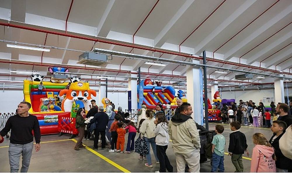 Başkan &Ccedil;er&ccedil;ioğlu'ndan &Ccedil;ocuklara 23 Nisan Hediyesi