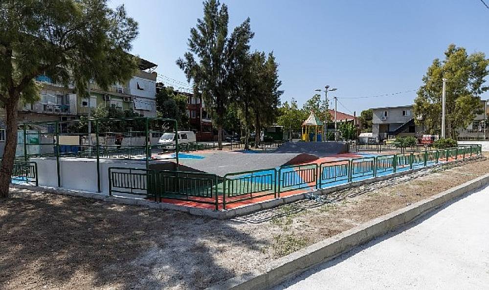 &Ccedil;ocuklar hayal etti, Başkan &Uuml;nsal ger&ccedil;ekleştirdi: Kaykay Pisti a&ccedil;ılıyor!
