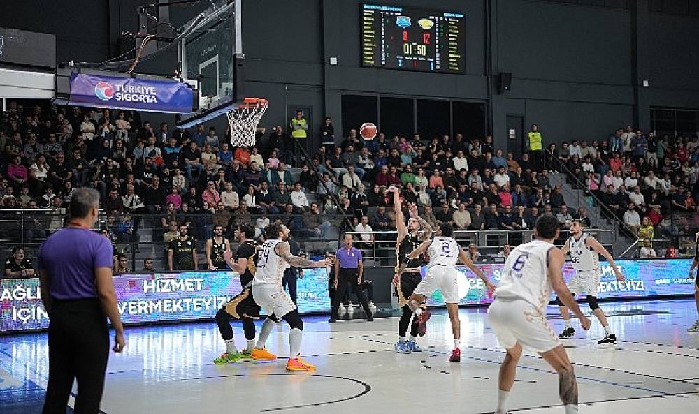 Büyükşehir, Zirve Yarışında “Buradayım