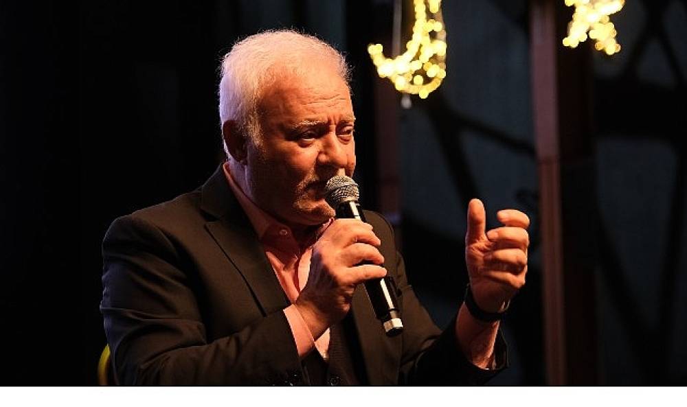 Nihat Hatipoğlu S&ouml;yleşisi, Zeytinburnu K&uuml;lt&uuml;r Sanat'ta Ger&ccedil;ekleşti