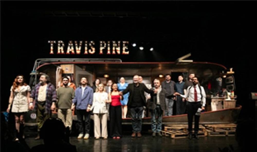 &ldquo;Halktan Biri" seyirciyle buluştu