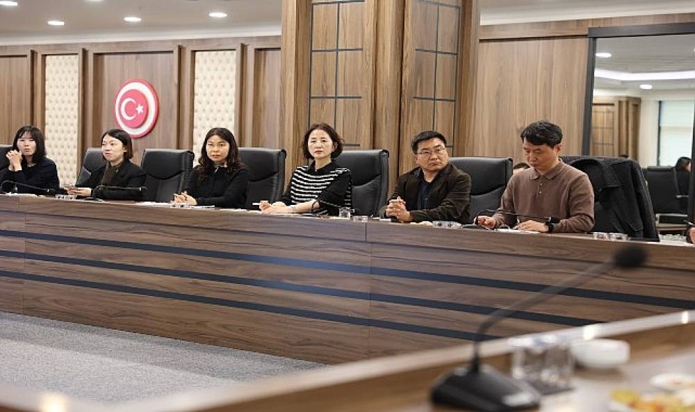 Kore Gazisi ile Koreli heyet Bağcılar'da buluştu  